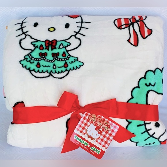 Hello Kitty Other - Hello Kitty Christmas Holiday Bow Wreath Throw Blanket